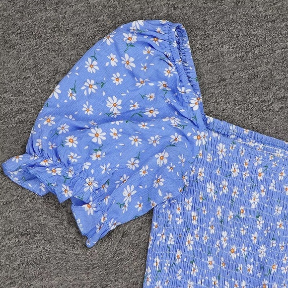 Off-Shoulder Floral Midi Dress - Picture 12 of 15